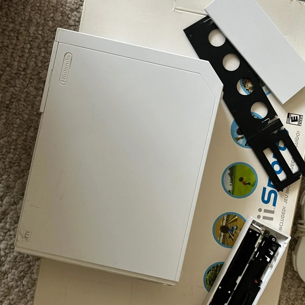 Nintendo Wii Console Set with White Accessories
